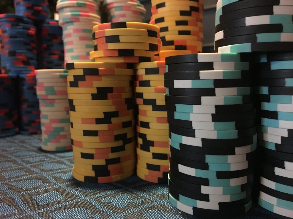 243496