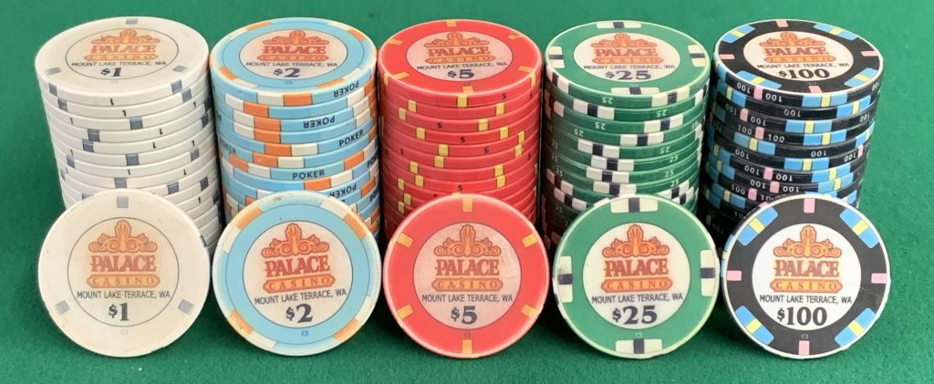 YELLOW/GREEN 43MM GEMACO 100 $25 AURA Aruba Casino Chips 