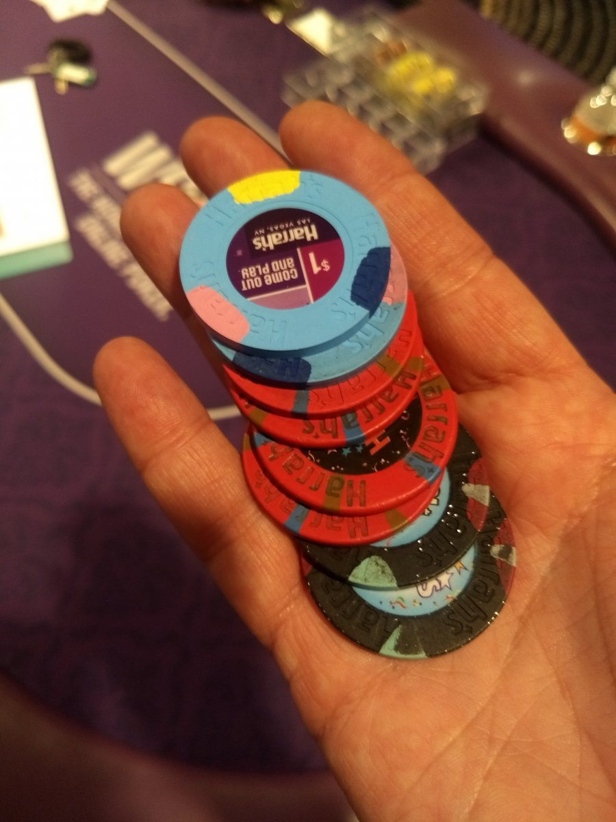 SOLD 100 $1 Harrahs LV Poker Chip Forum