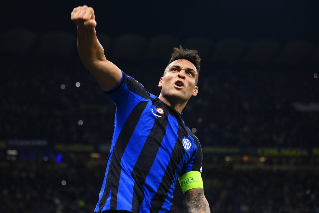 16soccer-milan-mqjz-superJumbo.jpg