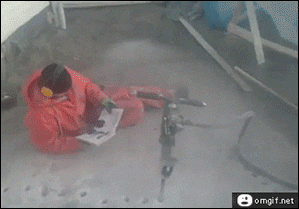 1711977110817.gif