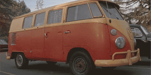 1744722693902.gif
