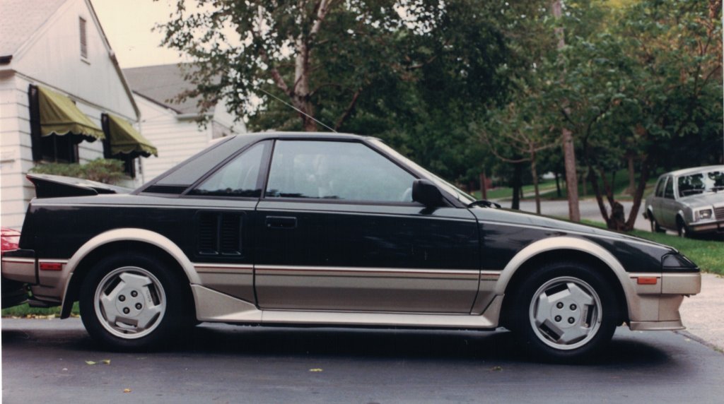 1986 Toyota MR2 two-tone.jpg