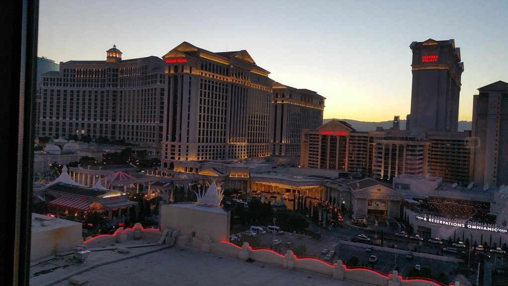 20160112vegaswindowview1.jpg