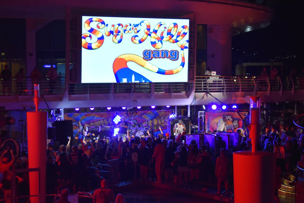 2022eightiescruise (121).JPG