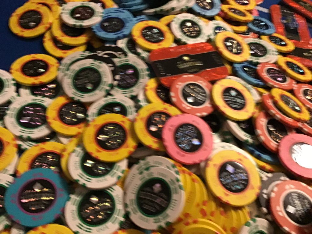244557