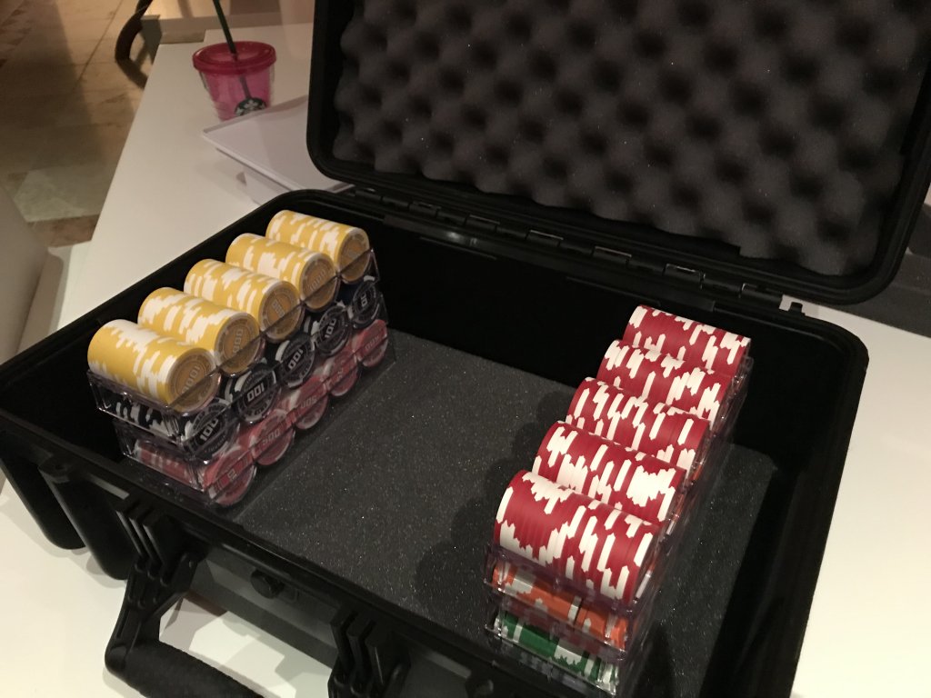 245685