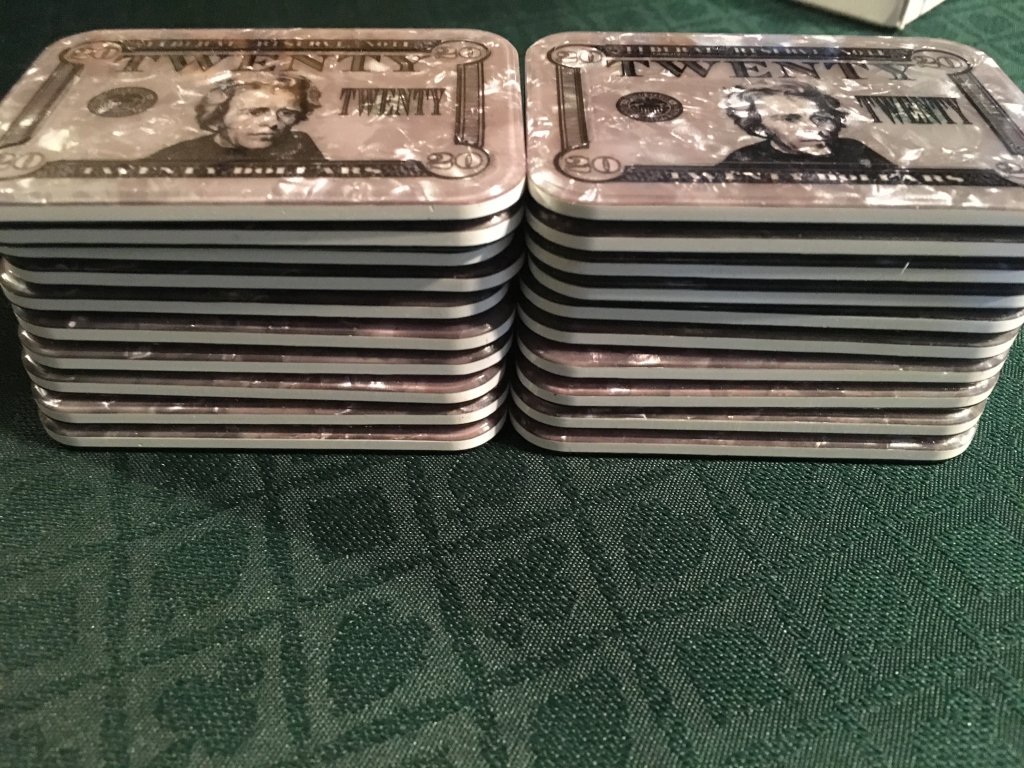 249572