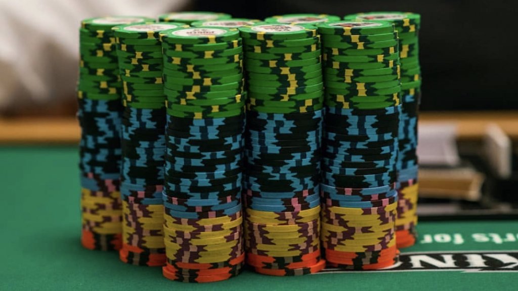 241641