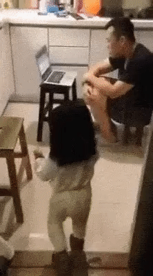 886a728b0686dea0f2b43bca96720cb1.gif