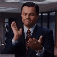 94D6C330-ED19-464C-989D-4AE84F1CE7C3.gif