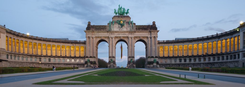 Arcade_du_Cinquantenaire_(DSCF7405).jpeg
