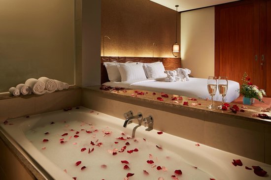 Bath3.jpg