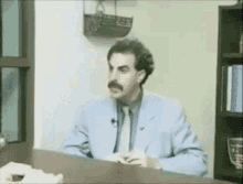 CDA7D576-BC01-4E50-B25C-0802B8BDA0C4.gif