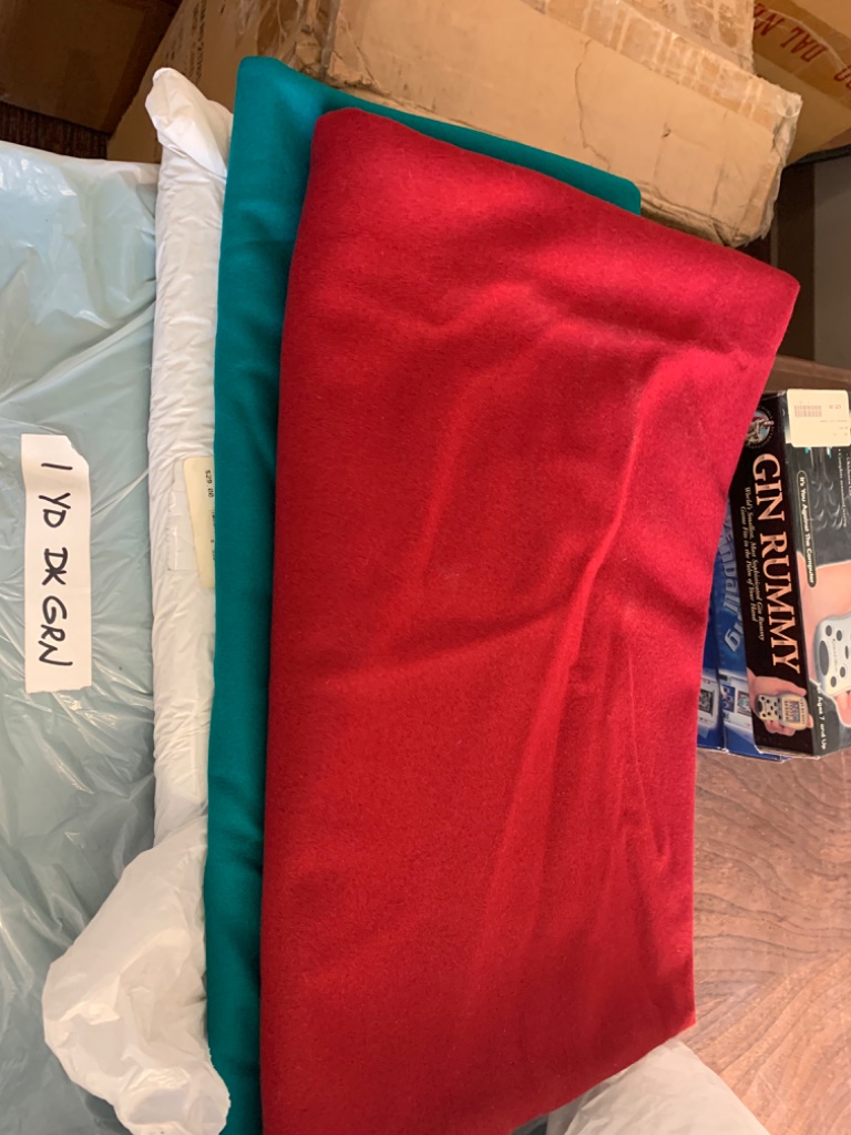 Cloths 3 1yd dk grn burgundy.jpg