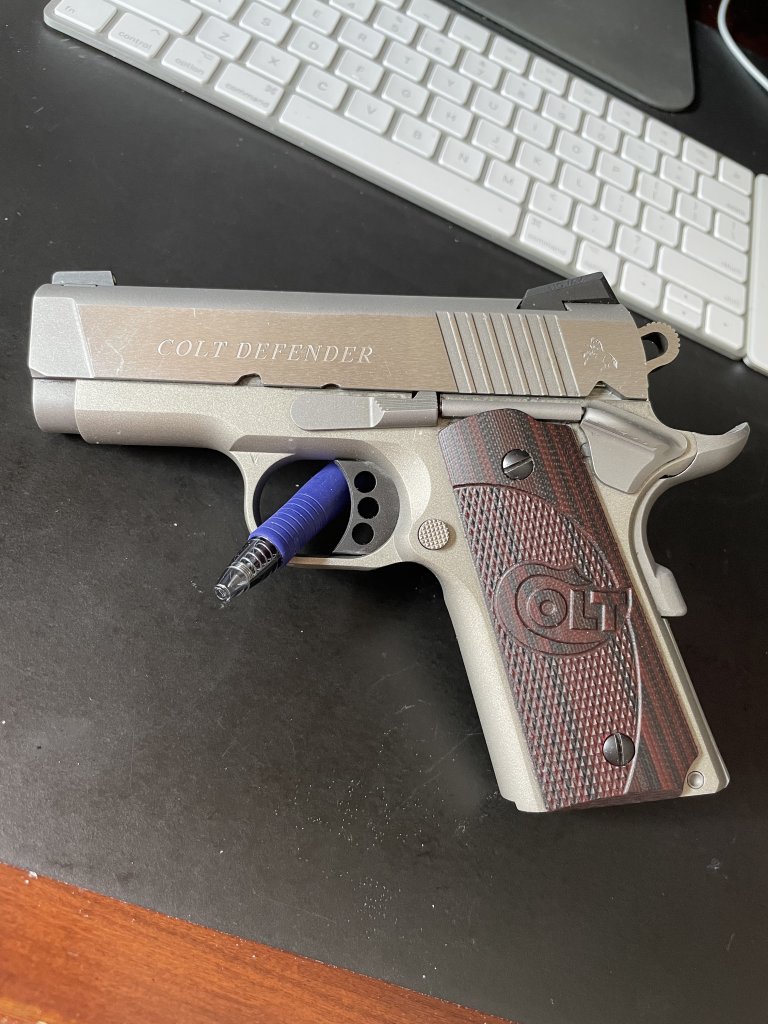 Colt Defender.jpg