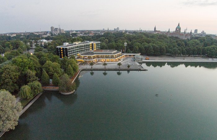 courtyard-hannover-maschsee.jpg