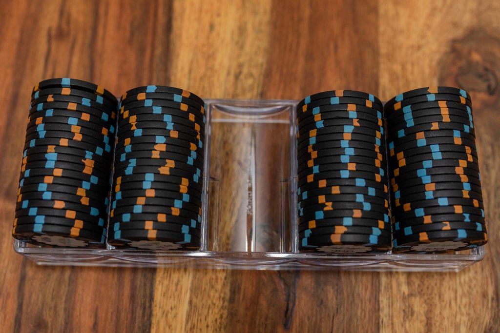 Empress $100-3.jpg
