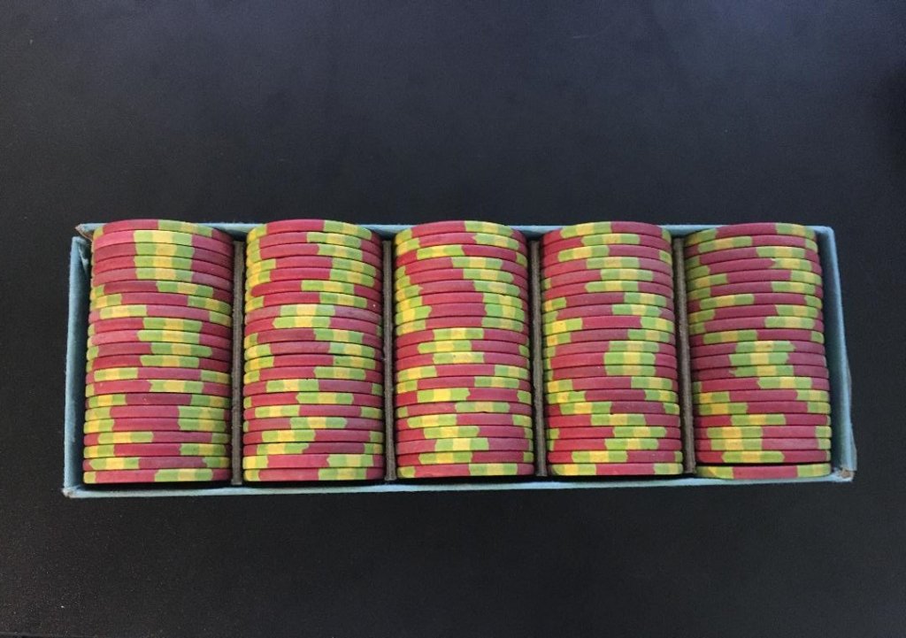 282886
