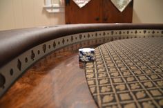 fde0e986e2957daba8ebbf0aa22ef18c--poker-night-poker-table.jpg