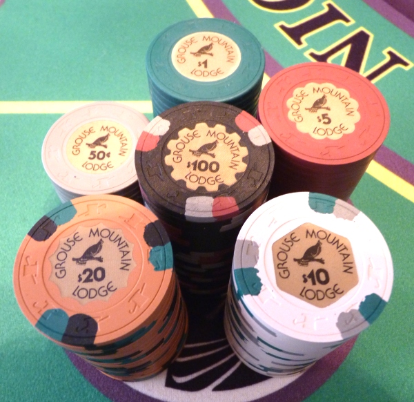 Does a straight flush beat a full house in poker and loses