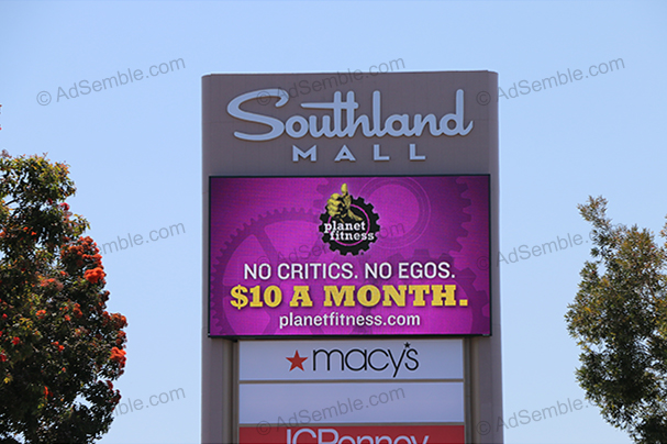 hayward-southland-mall-digital-billboard-north-face-3-wm.jpg
