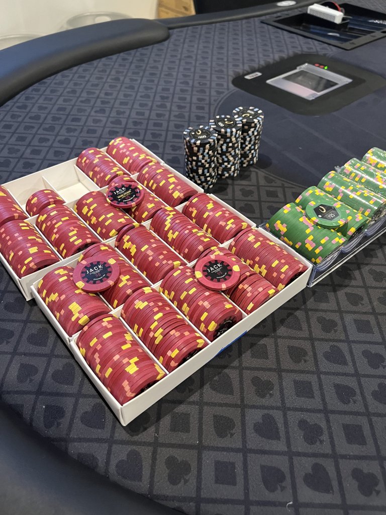 vuitton poker set