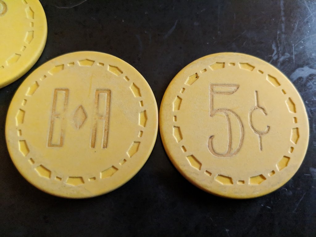 276173