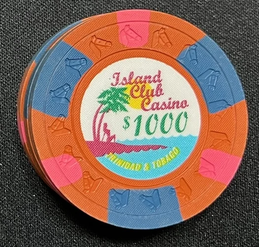 islandclub01a.webp