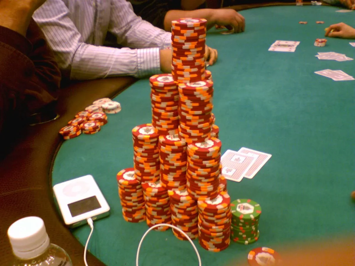 lets-see-your-biggest-chip-stack-v0-u5fpraqsqhee1.webp