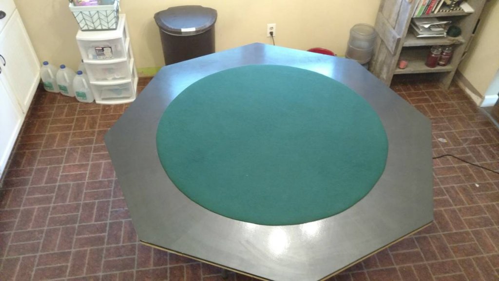 linoleum poker table.jpg