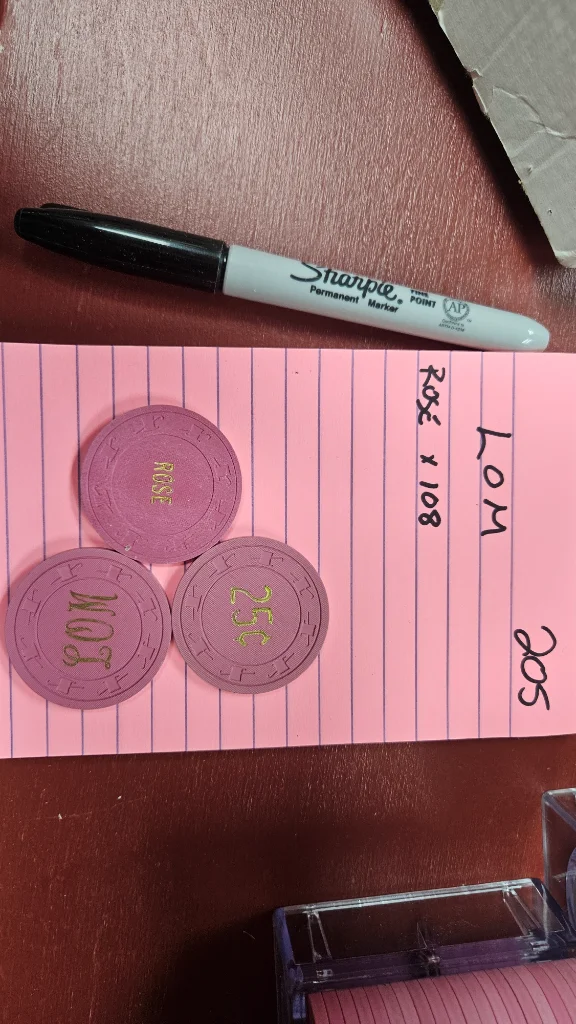 Lot 205 LOM pink.webp