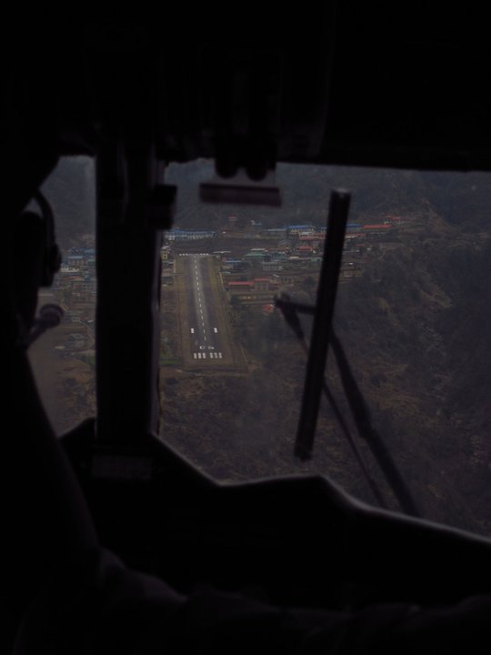 lukla.jpg