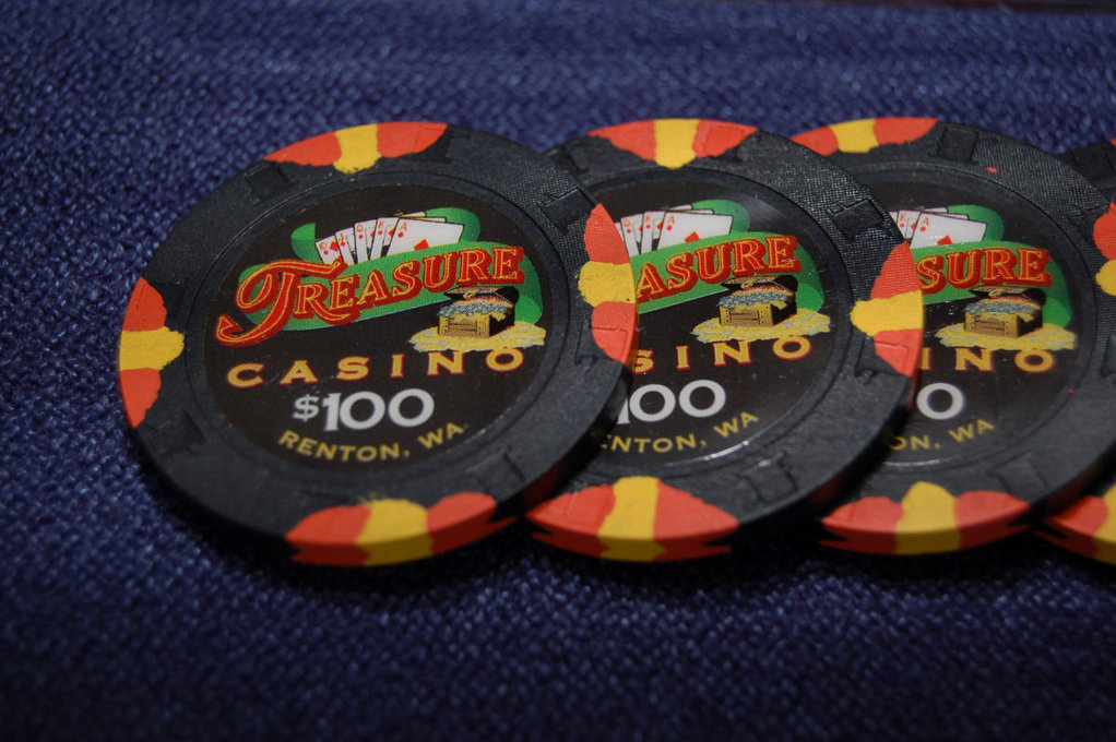 Misc_Treasure_Casinos_Pug008.jpg