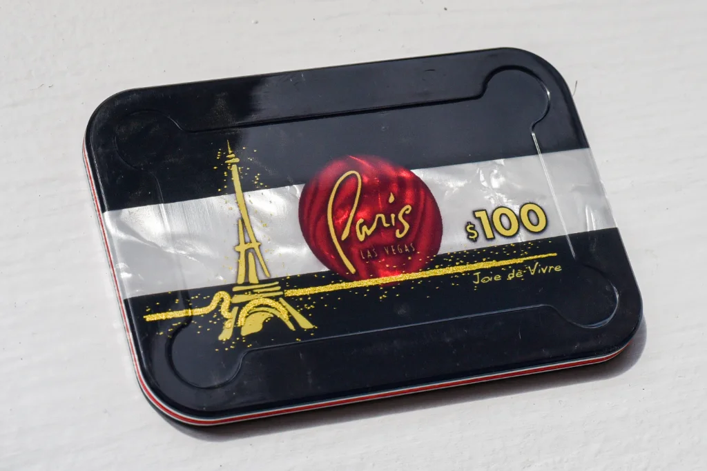 paris-$100-82x57mm-02.webp
