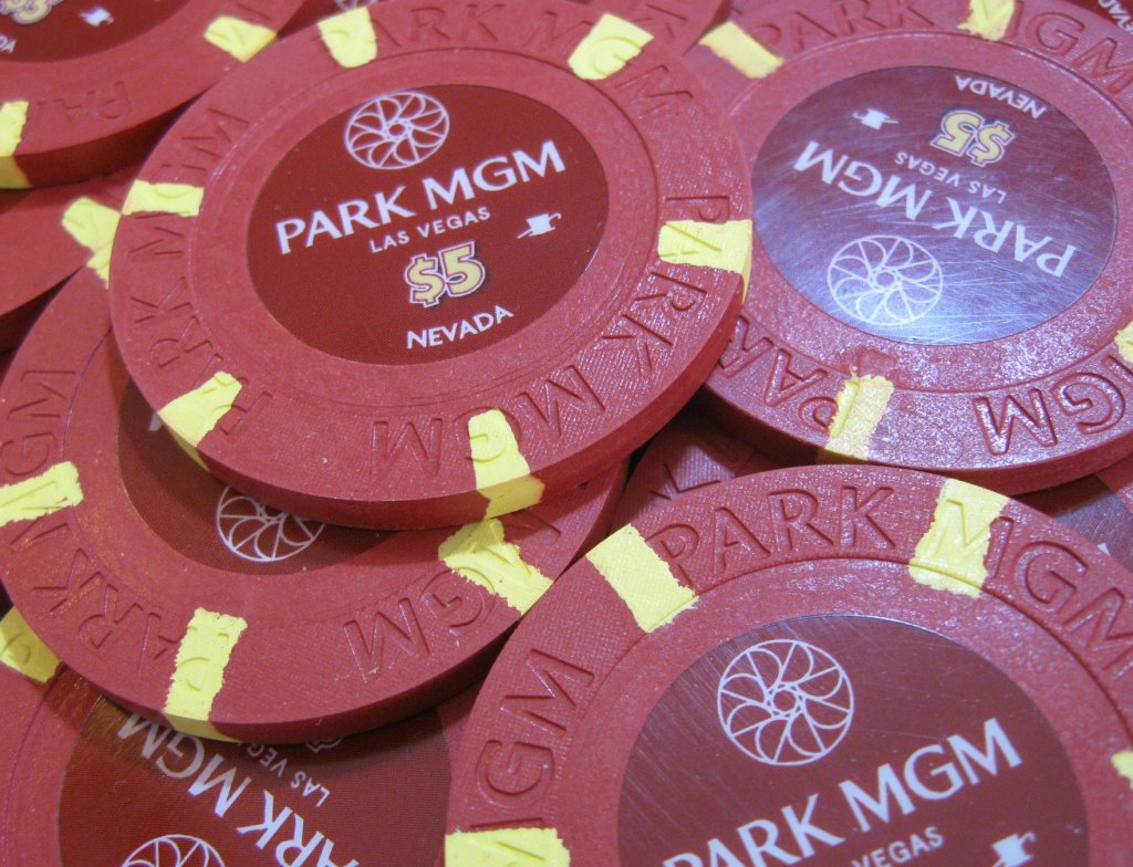 $1 Paulson Casino Poker Chip from the Park MGM Hotel & Casino in Las Vegas NV 