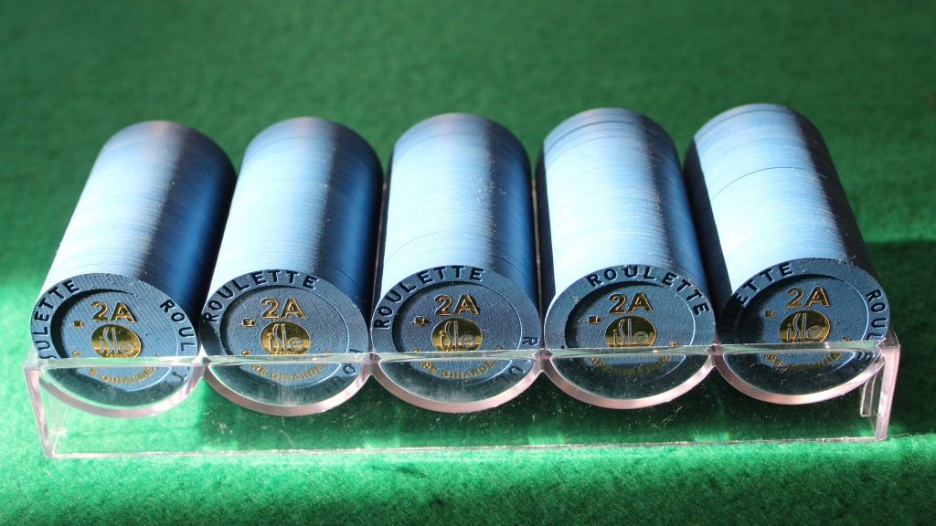 Paulson Isle Casino roulette chips #04.JPG