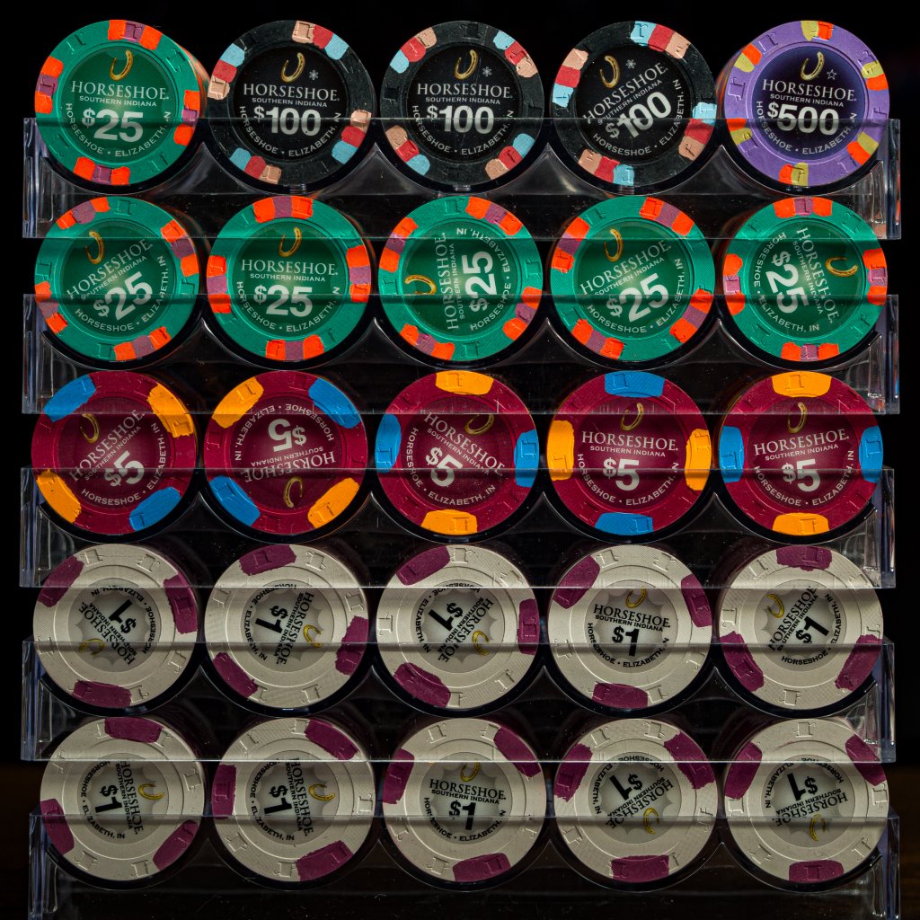 poker chip-3.jpg