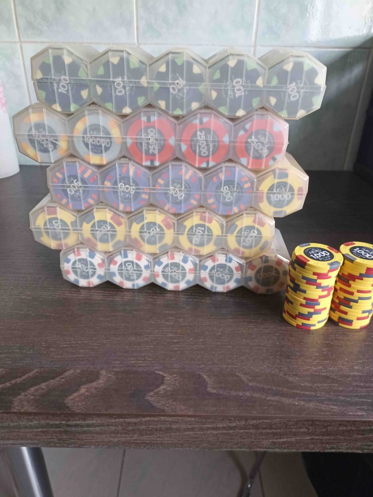 Racks1.jpg