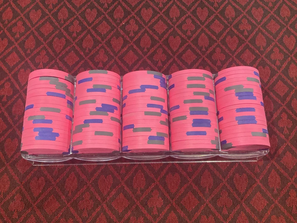 RC fracs mur racked.webp