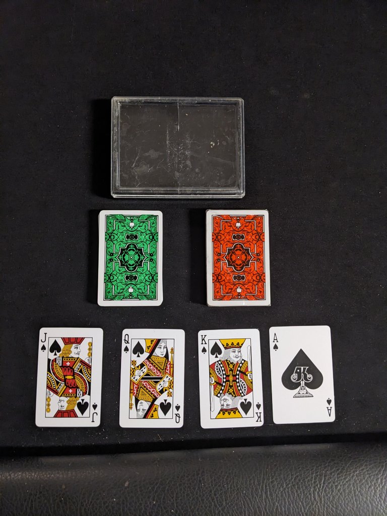 Royal-Green-Red.jpg