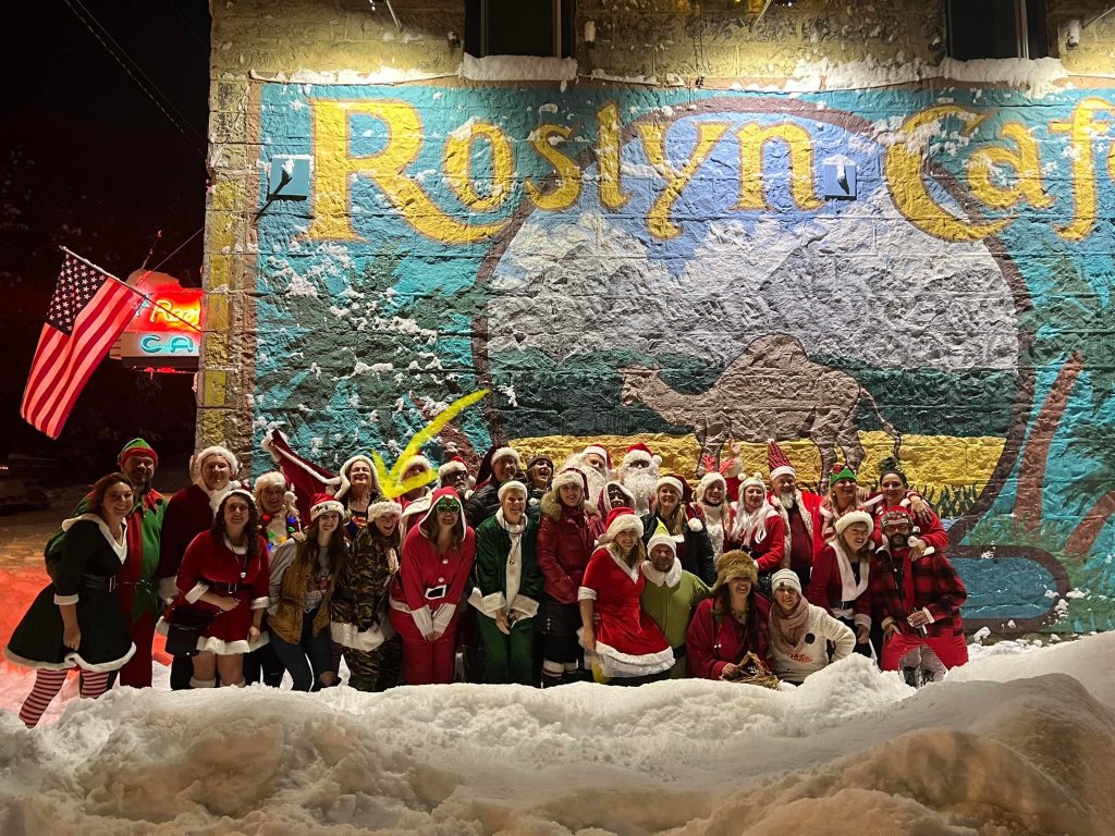 santacrawl2.jpg