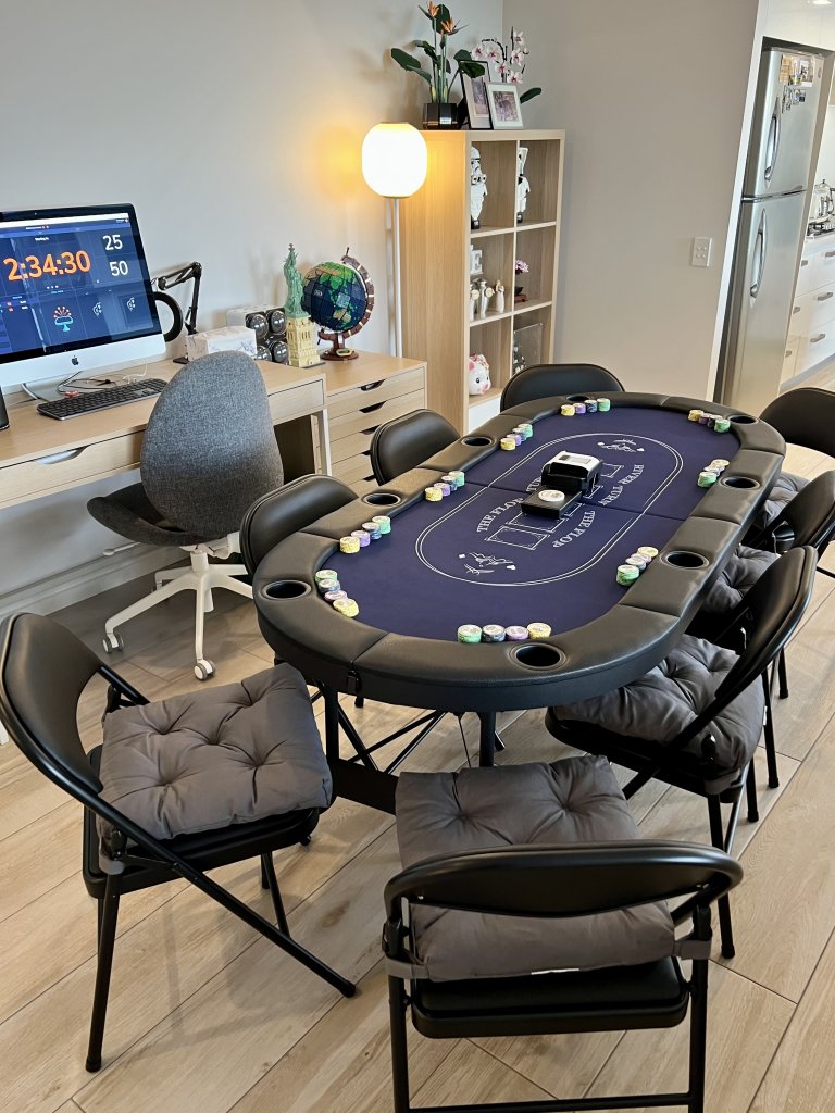 Table and Chairs.jpeg