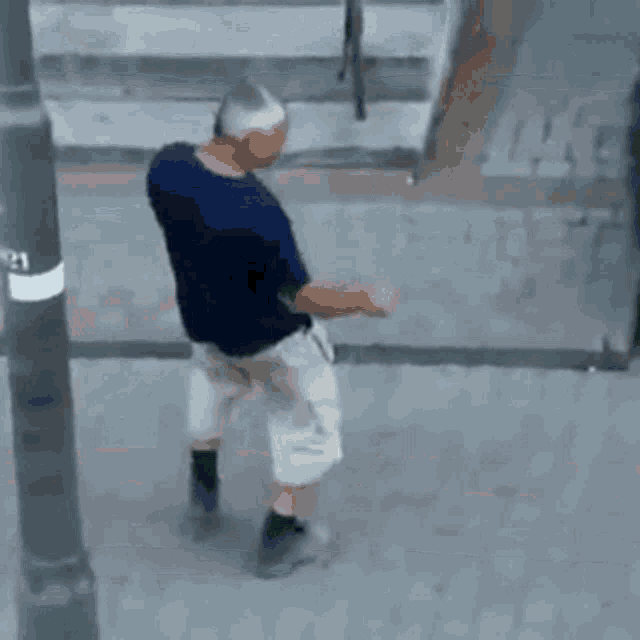 tenor-3013150819.gif