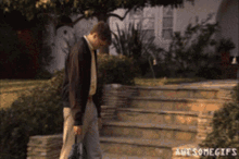tenor (7).gif