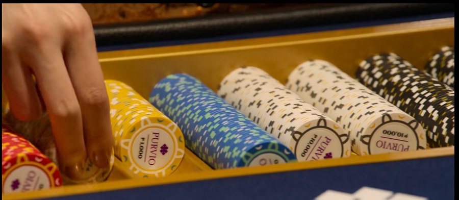 the bet chips 01b.jpg