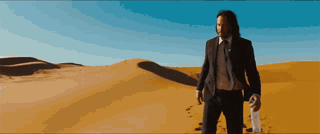 walking-keanu-reeves.gif
