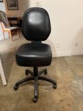 chair.jpg