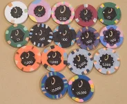 16-chip Horseshoe Cleveland cash game chips
