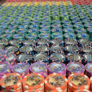 8,078 President Casino New Yorker chips